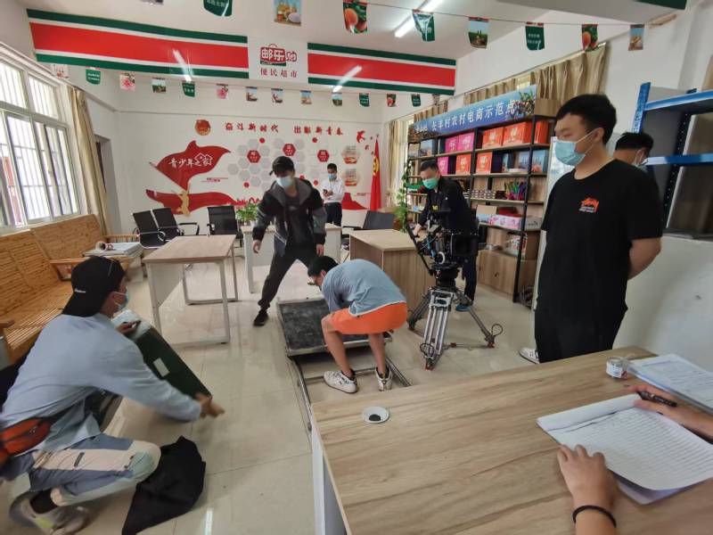 追星女孩心理学分析报告：茶陵县广告片拍摄公司揭秘饭圈应援式传播逻辑